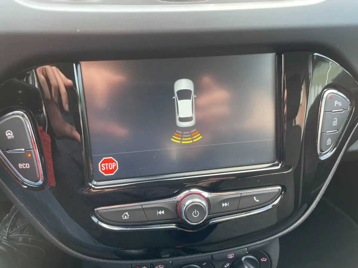 1.4 Favourite | NL-auto | navigatie | pdc achter