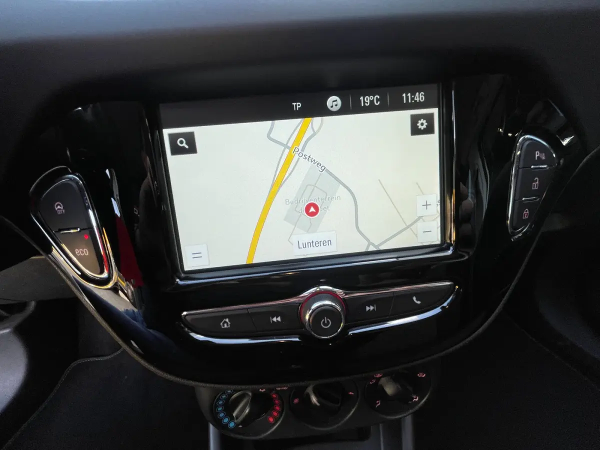 1.4 Favourite | NL-auto | navigatie | pdc achter