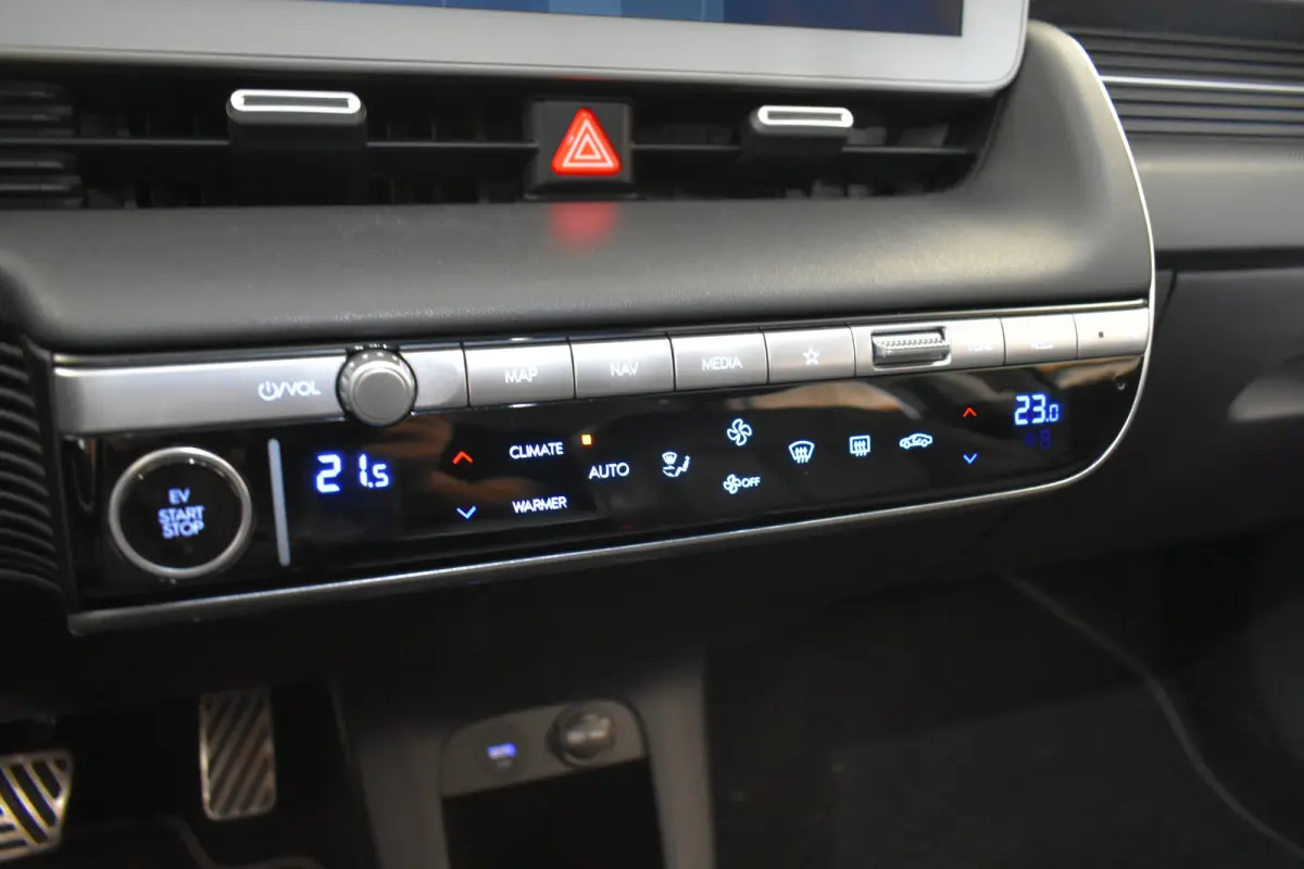 Connect+ 77.4 kWh SOH 100% Head-up EL Trekh+aKlep+Stoelen Vol Leder