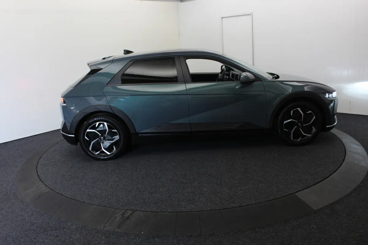 Connect+ 77.4 kWh SOH 100% Head-up EL Trekh+aKlep+Stoelen Vol Leder