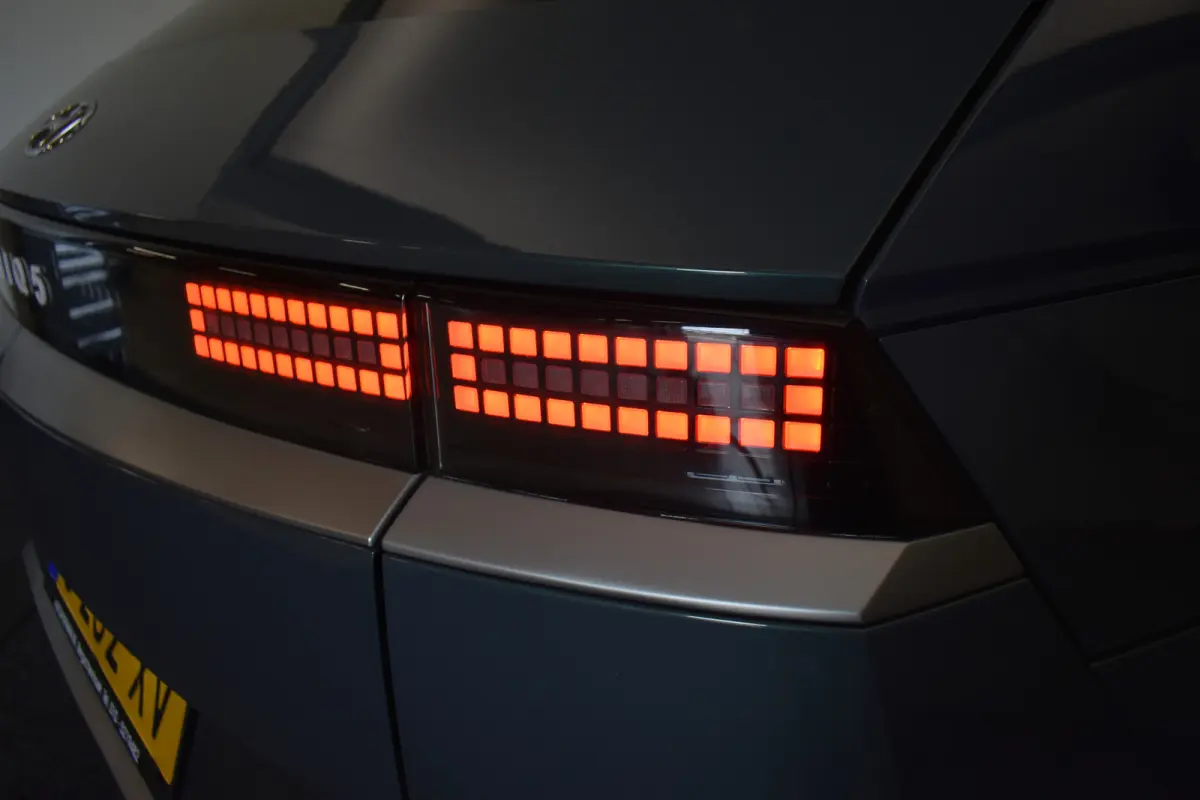 Connect+ 77.4 kWh SOH 100% Head-up EL Trekh+aKlep+Stoelen Vol Leder
