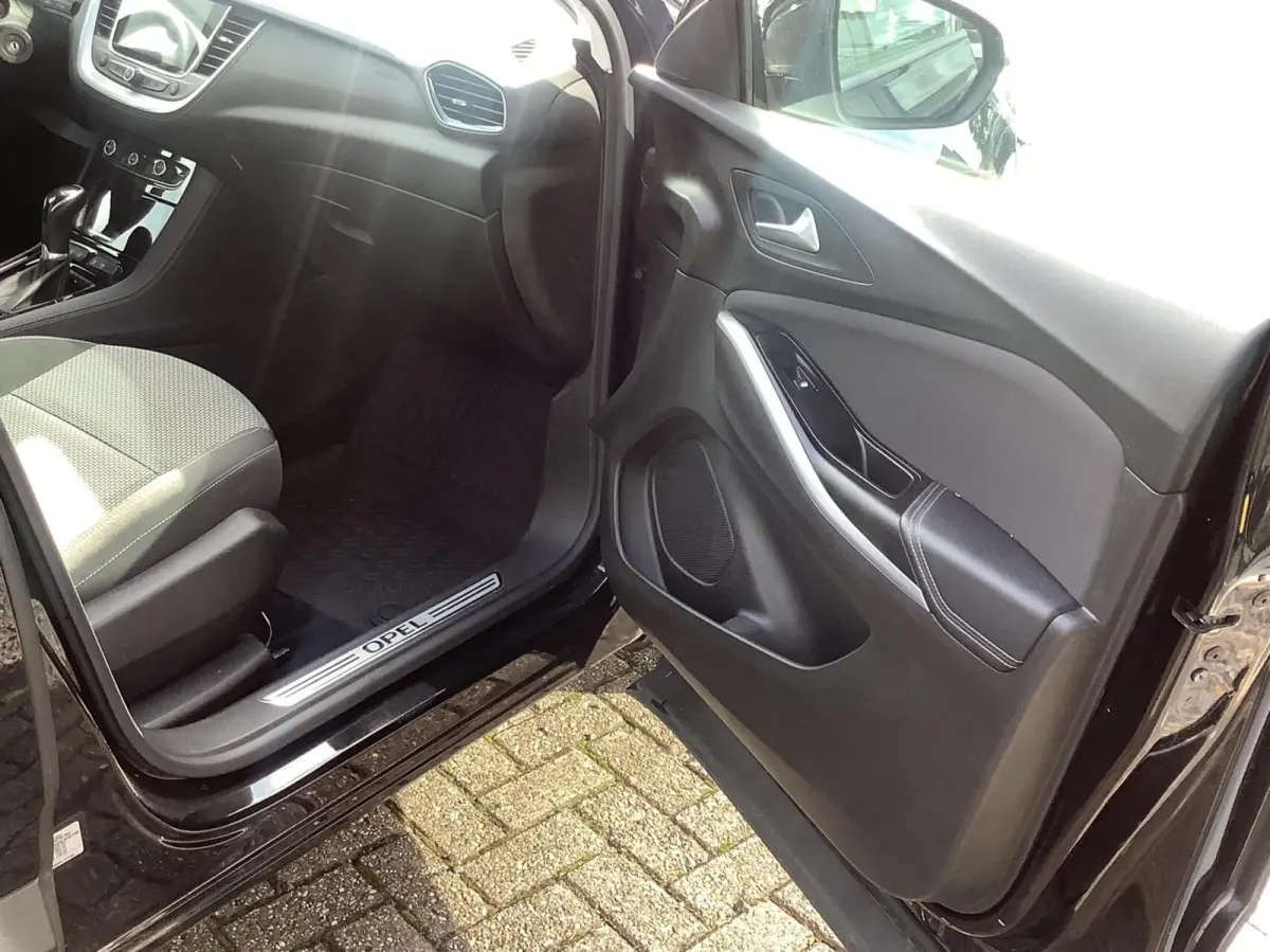 1.2 Turbo Innovation automaat, achteruitrijcamera, trekhaak,