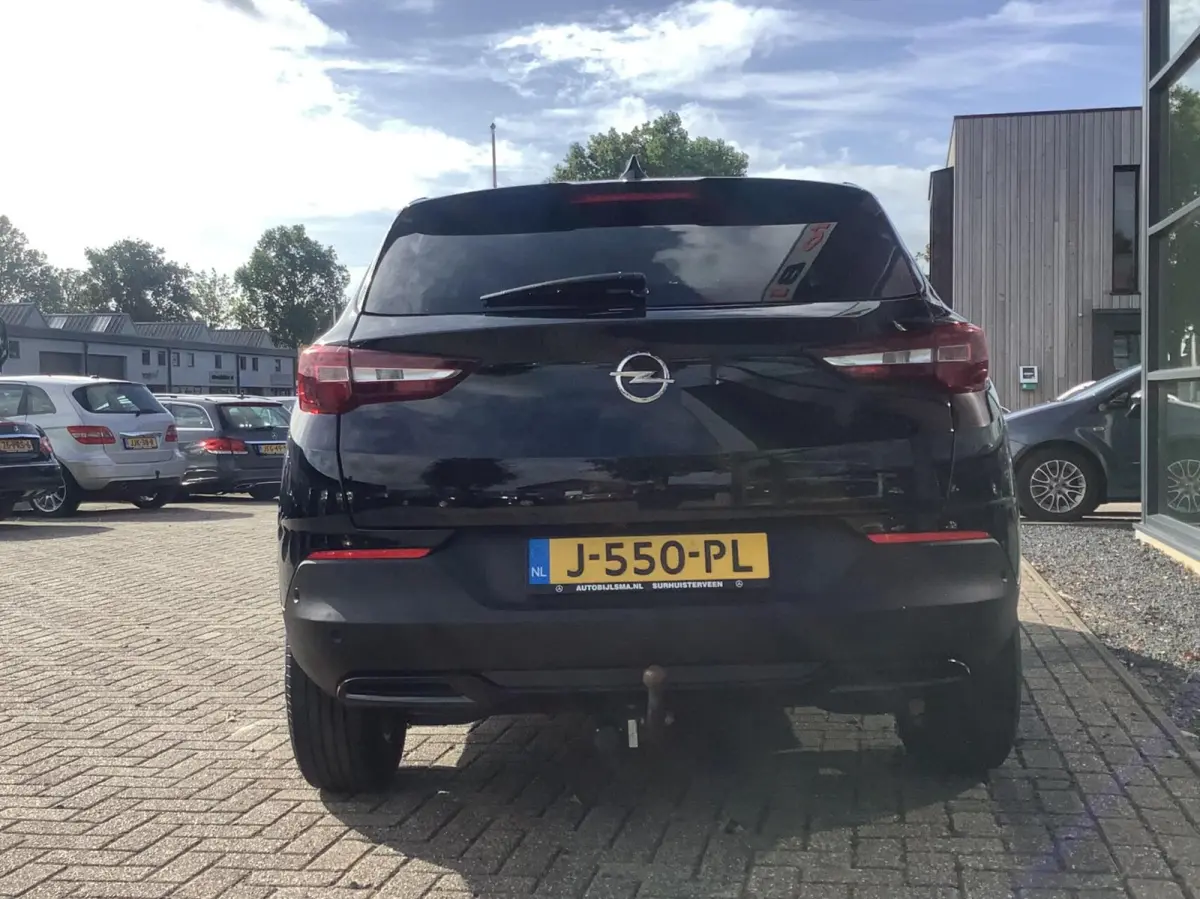 1.2 Turbo Innovation automaat, achteruitrijcamera, trekhaak,