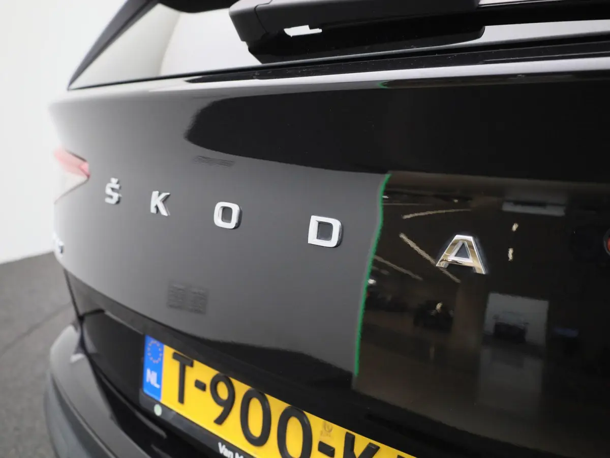 80 Business Edition | NAVIGATIE | STOEL-STUURWIELVERWARMING | CAMERA
