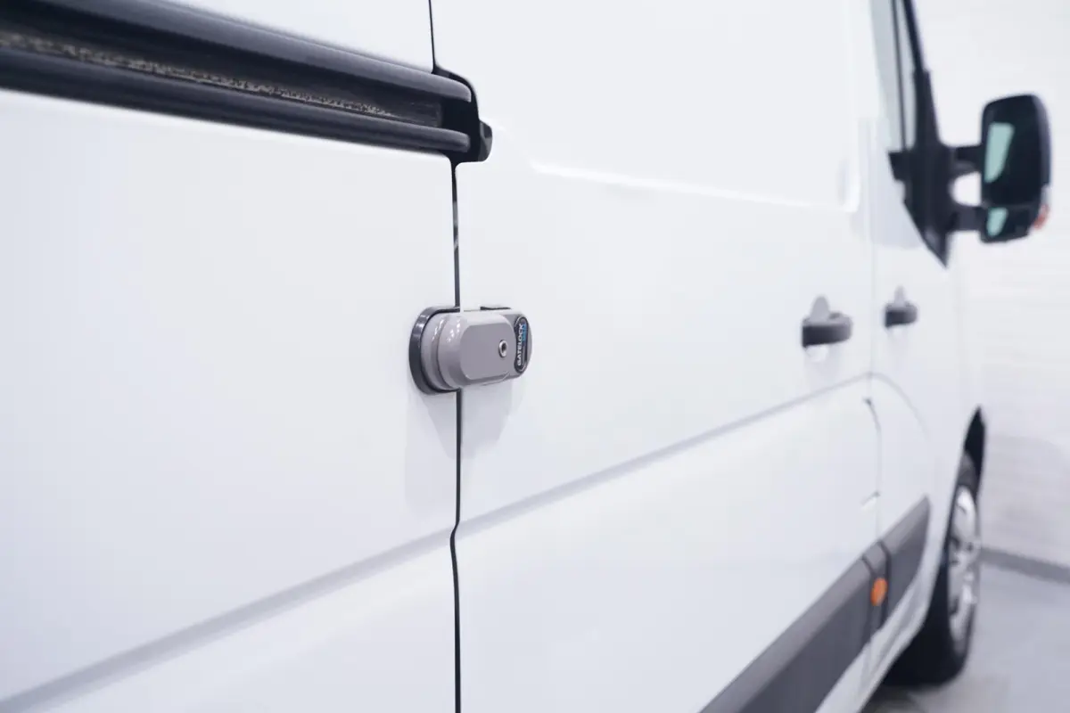 2.3 CDTI BiTurbo 145pk L3H2 Navi, Airco, PDC, APK 09-2027, Ideaal voor camper ombouw