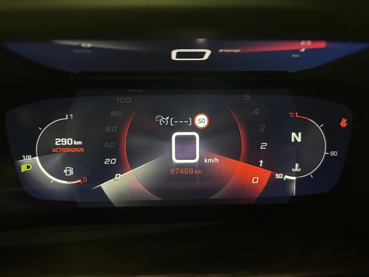 1.2 PureTech GT Pack | Panoramadak | Stoelverwarming | Camera | 3D Cockpit