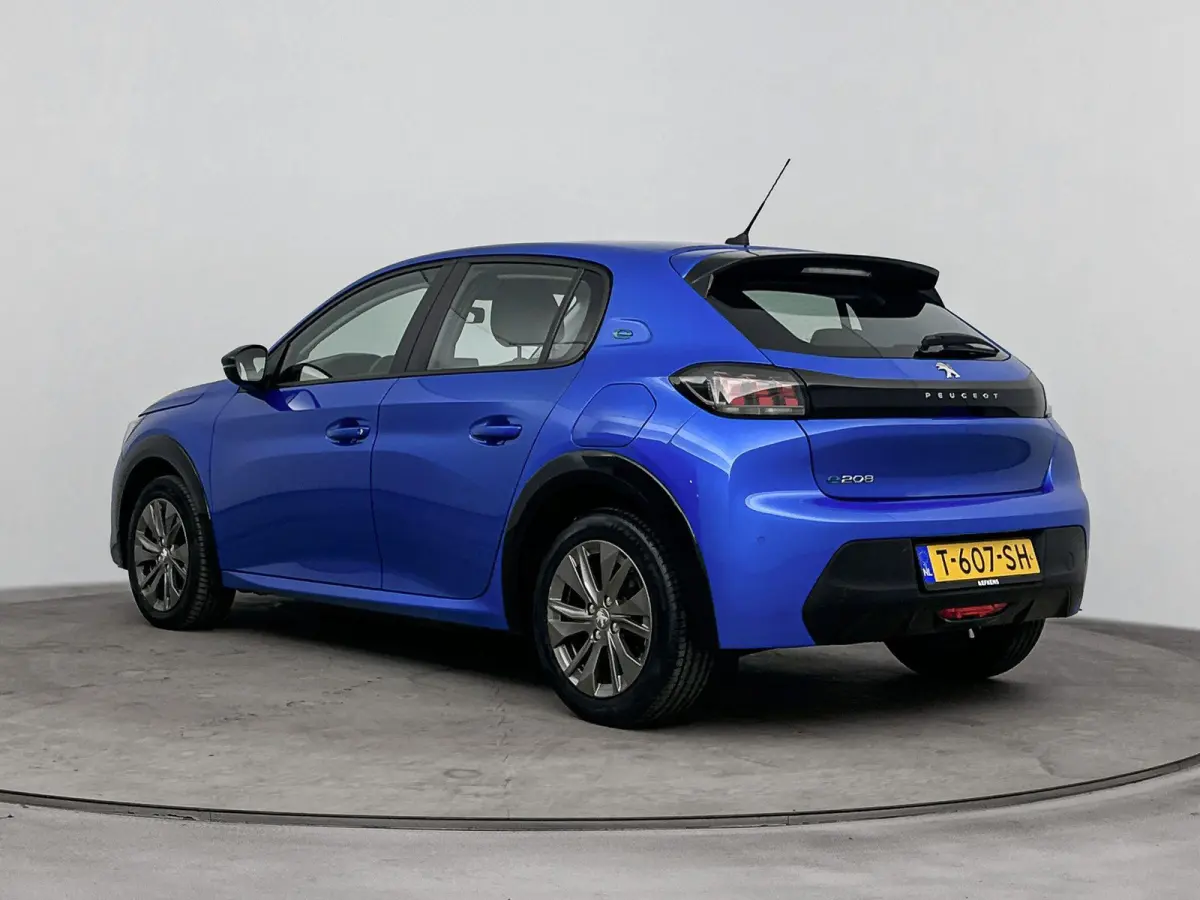 Active Pack 50kWh | 1ste eigenaar | ACCU 100% | Stoelverwarming | Parkeersensoren | Navigatie