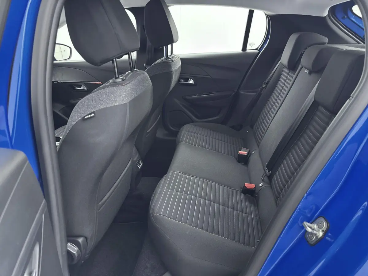 Active Pack 50kWh | 1ste eigenaar | ACCU 100% | Stoelverwarming | Parkeersensoren | Navigatie