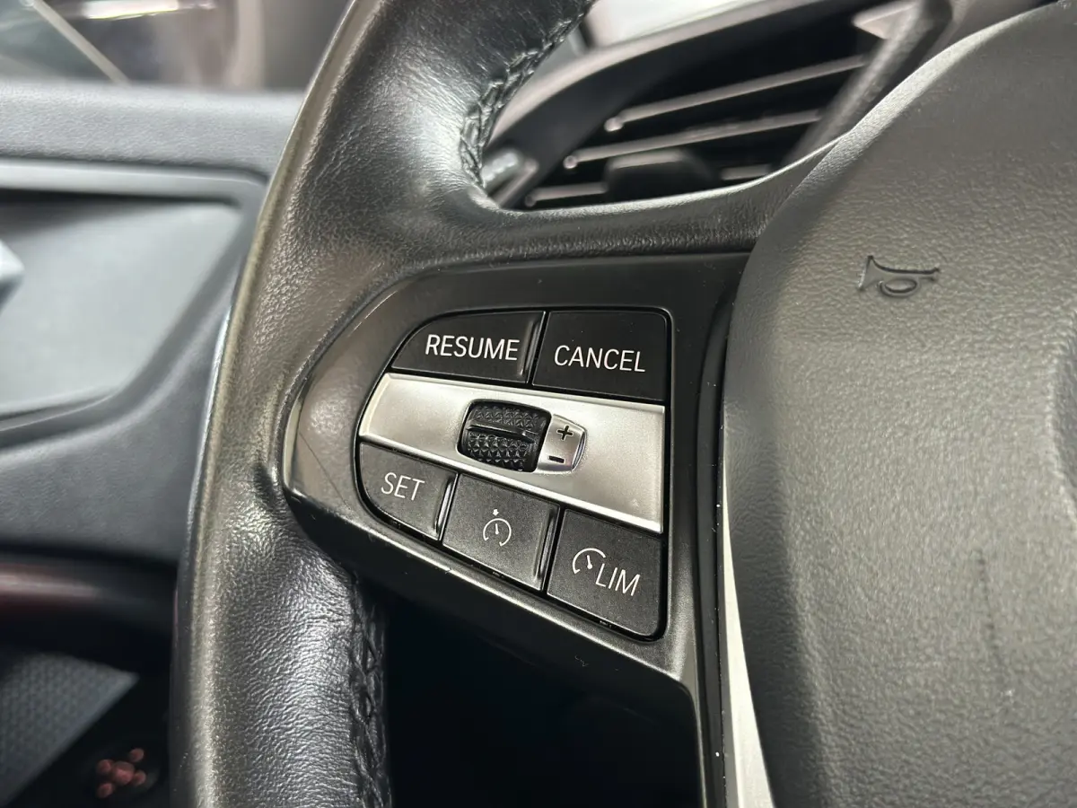 118i | SPORT | AUT | LED | leer | Clima | Navi |