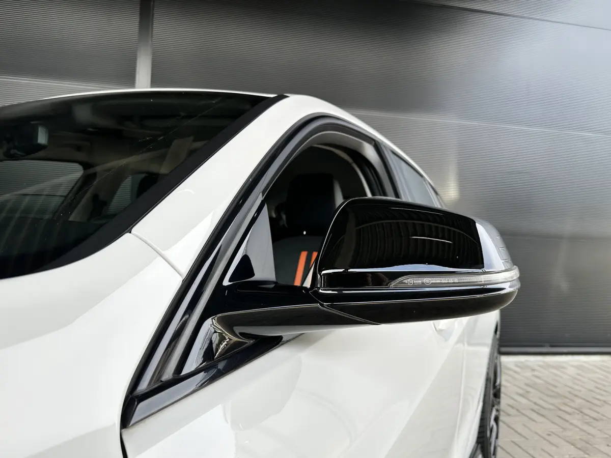 118i | SPORT | AUT | LED | leer | Clima | Navi |