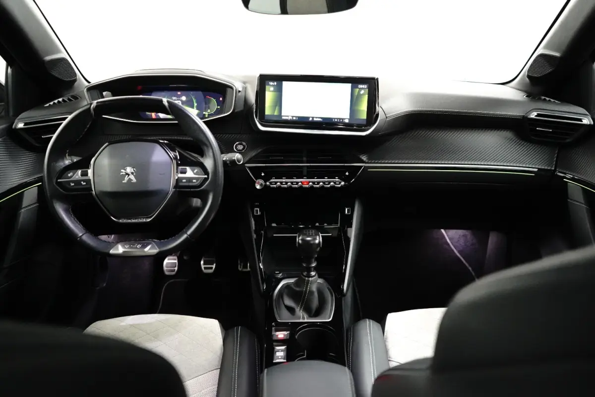 1.2 PureTech GT Pack | Navi | Alcantara | Verw. stoelen + Massage | Camera | Keyless | Ad. Cruise |