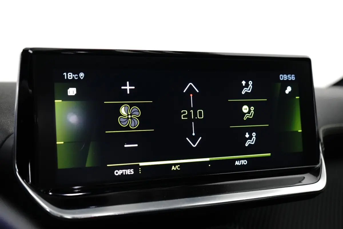1.2 PureTech GT Pack | Navi | Alcantara | Verw. stoelen + Massage | Camera | Keyless | Ad. Cruise |