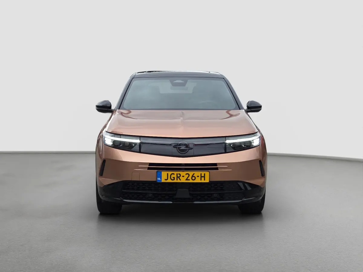1.6 Turbo Plug-in-Hybrid GS Tot 8 jaar garantie | Panoramadak | Stuur + Stoelverwarming | Camera | Keyless | Adaptive CC |
