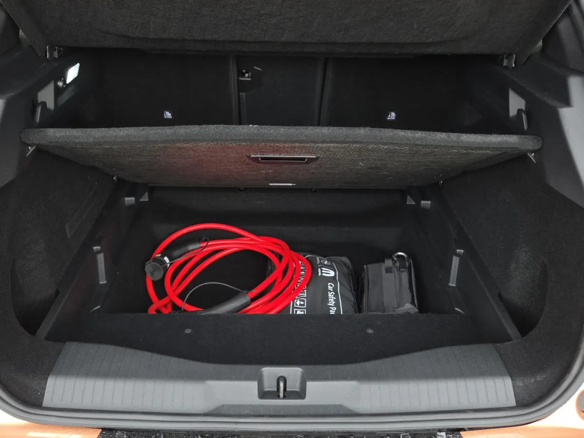 1.6 Turbo Plug-in-Hybrid GS Tot 8 jaar garantie | Panoramadak | Stuur + Stoelverwarming | Camera | Keyless | Adaptive CC |