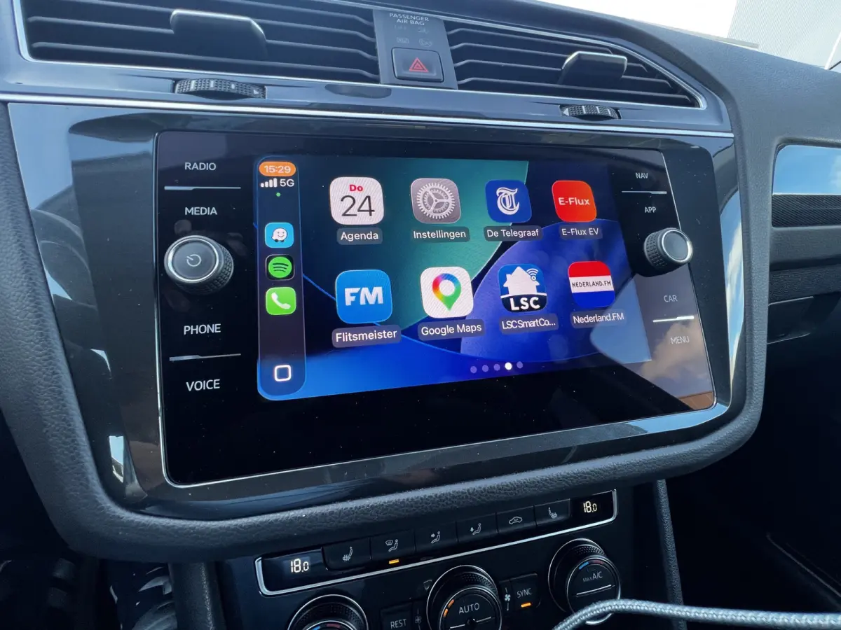 2.0 TDI 4Motion Highline Business R Black Style / Head Up / 360 Camera / Adaptief Demping / 20" Black Style Velg / Afn Trek Haak / CarPlay / Digi Dash / Afn Trekhaak / Privacy Glas / Navigat