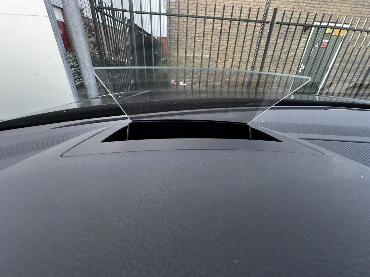2.0 TDI 4Motion Highline Business R Black Style / Head Up / 360 Camera / Adaptief Demping / 20" Black Style Velg / Afn Trek Haak / CarPlay / Digi Dash / Afn Trekhaak / Privacy Glas / Navigat