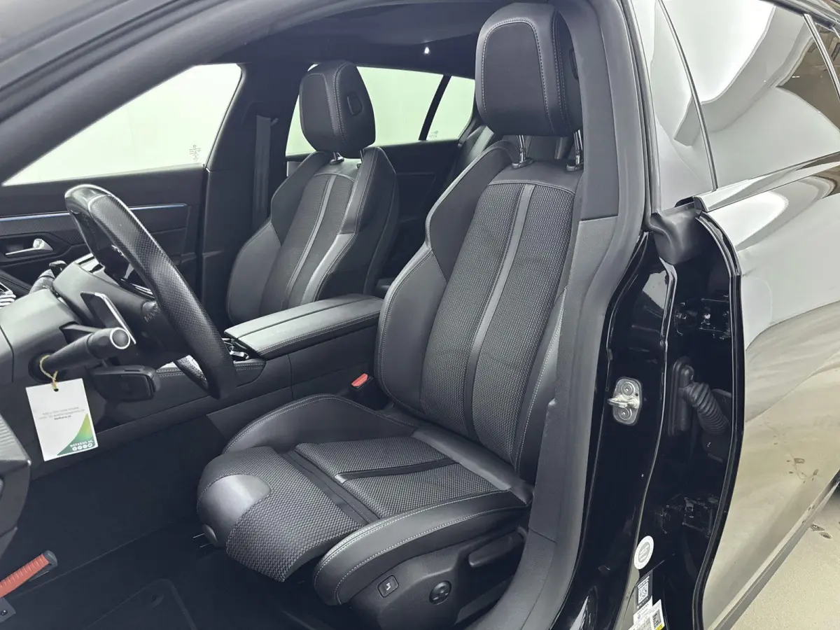 HYbrid 225pk GT Pack Business | ACCU 91% | Panorama/Schuifdak | Adaptieve Cruise Control | Trekhaak | Camera | Focal!