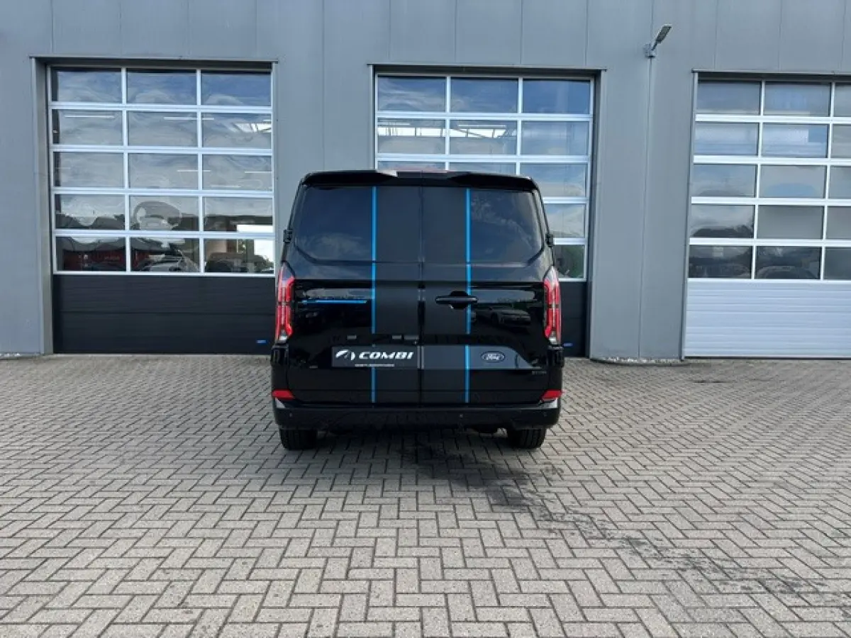 Cust. 340 L2H1 Sport 4WD 71 kWh > 285pk/Agate Black/17 inch velgen/Camera