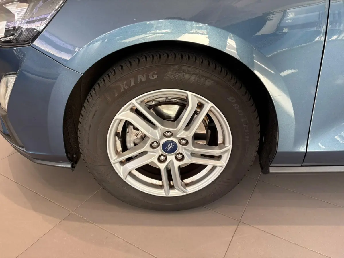 1.0 EcoBoost ST Line Business STOEL - STUUR - VOORRUIT VERWARMING | VOOR EN ACHTER SENSOREN | APPLE CARPLAY | TREKHAAK