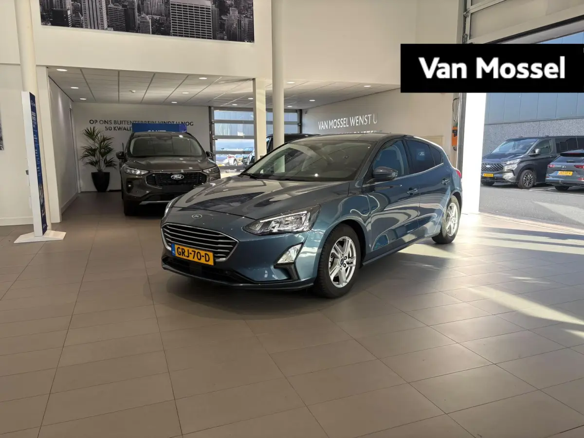 1.0 EcoBoost ST Line Business STOEL - STUUR - VOORRUIT VERWARMING | VOOR EN ACHTER SENSOREN | APPLE CARPLAY | TREKHAAK