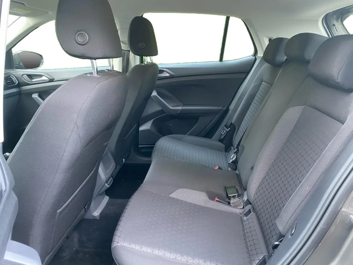 1.0 TSI Life | Climate control | Navigatie | Cruise control | Parkeercamera | LM velgen |