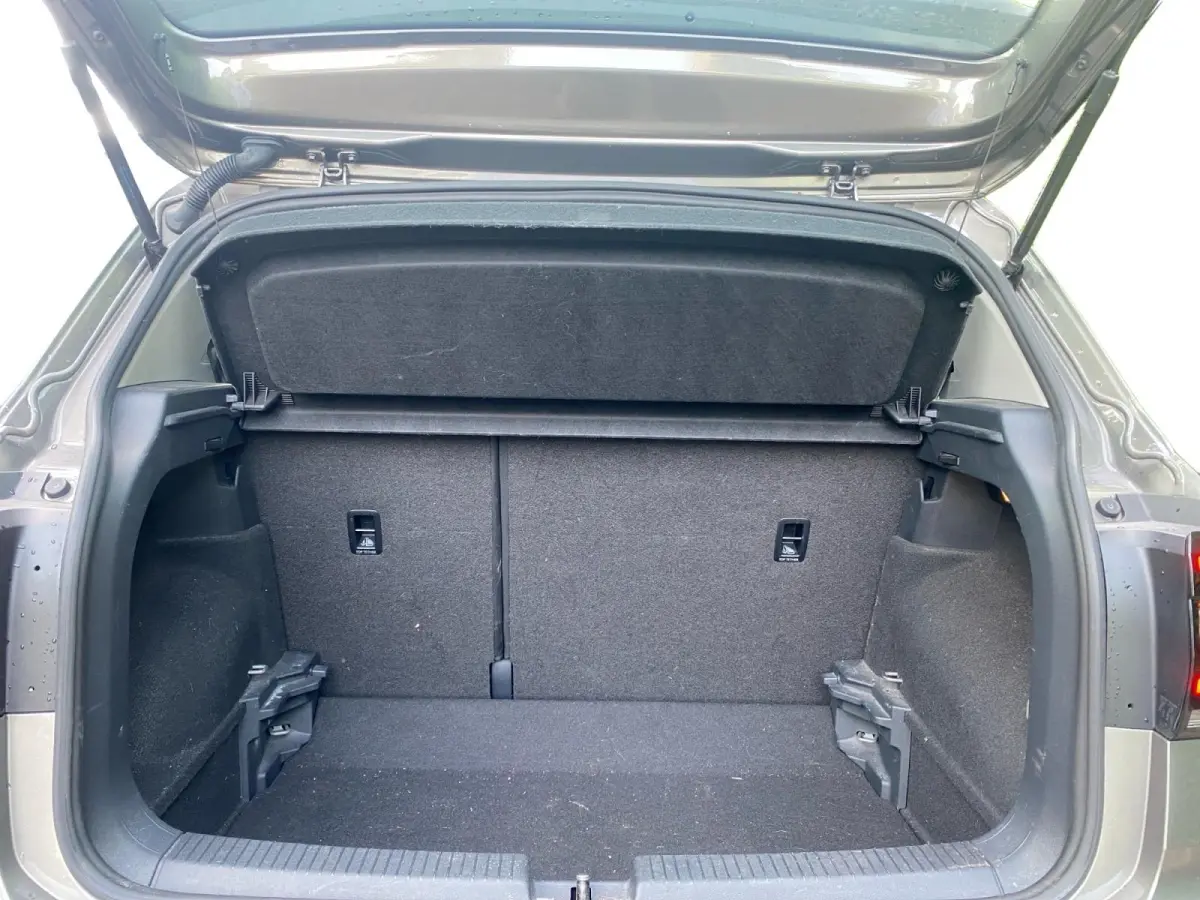 1.0 TSI Life | Climate control | Navigatie | Cruise control | Parkeercamera | LM velgen |