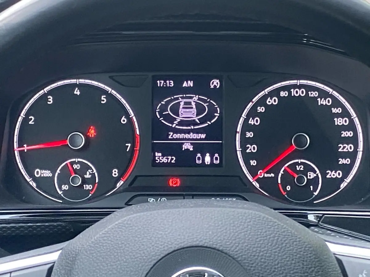 1.0 TSI Life | Climate control | Navigatie | Cruise control | Parkeercamera | LM velgen |
