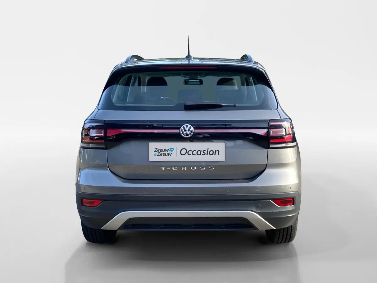 1.0 TSI Life | Climate control | Navigatie | Cruise control | Parkeercamera | LM velgen |