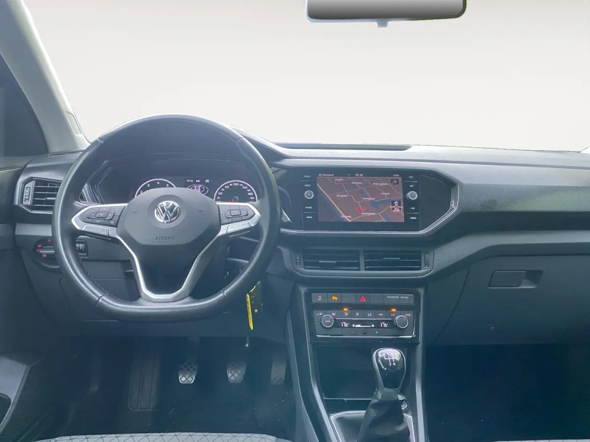 1.0 TSI Life | Climate control | Navigatie | Cruise control | Parkeercamera | LM velgen |