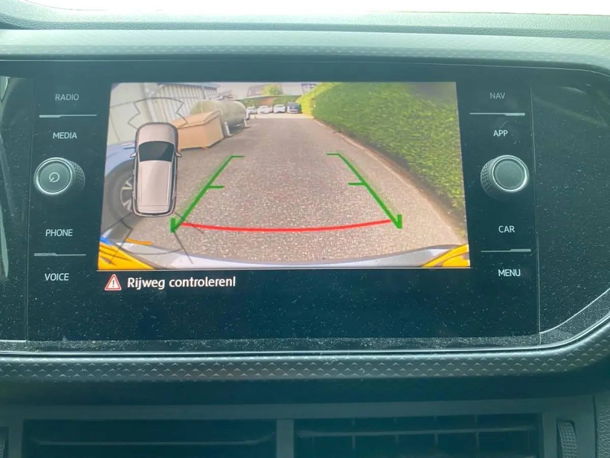 1.0 TSI Life | Climate control | Navigatie | Cruise control | Parkeercamera | LM velgen |