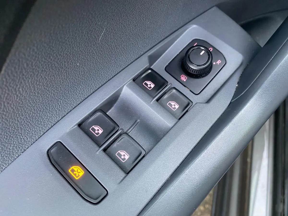 1.0 TSI Life | Climate control | Navigatie | Cruise control | Parkeercamera | LM velgen |