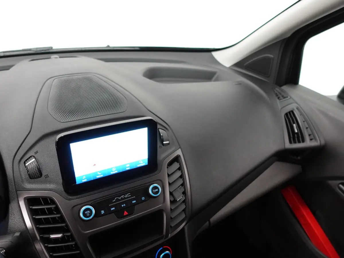 1.5 EcoBlue Automaat L2 Trend DEMO! Trekhaak Navigatie Apple CarPlay Android Auto Camera Parkeerhulp achter Cruise Control Airco Lichtmetalen velgen