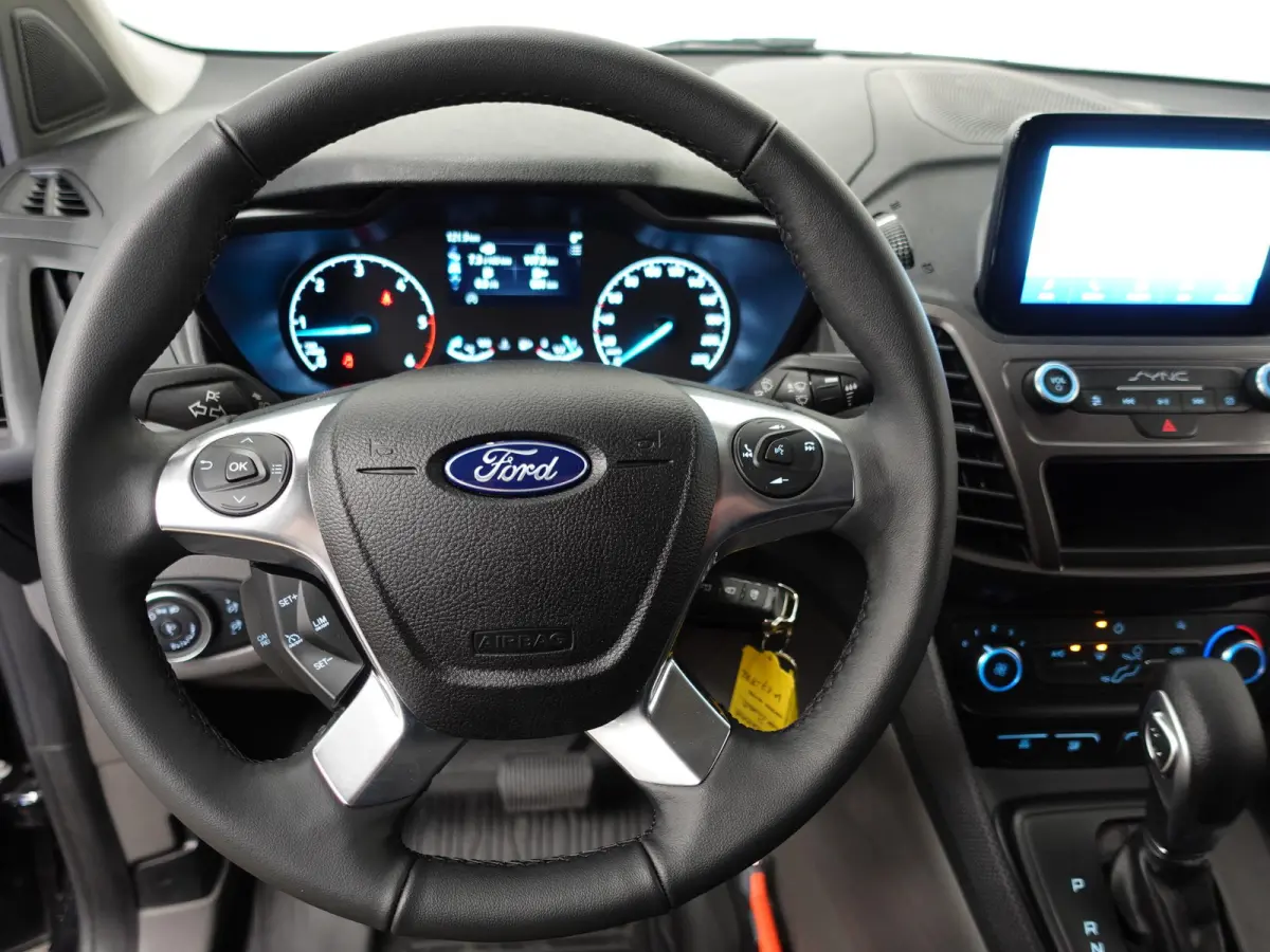 1.5 EcoBlue Automaat L2 Trend DEMO! Trekhaak Navigatie Apple CarPlay Android Auto Camera Parkeerhulp achter Cruise Control Airco Lichtmetalen velgen