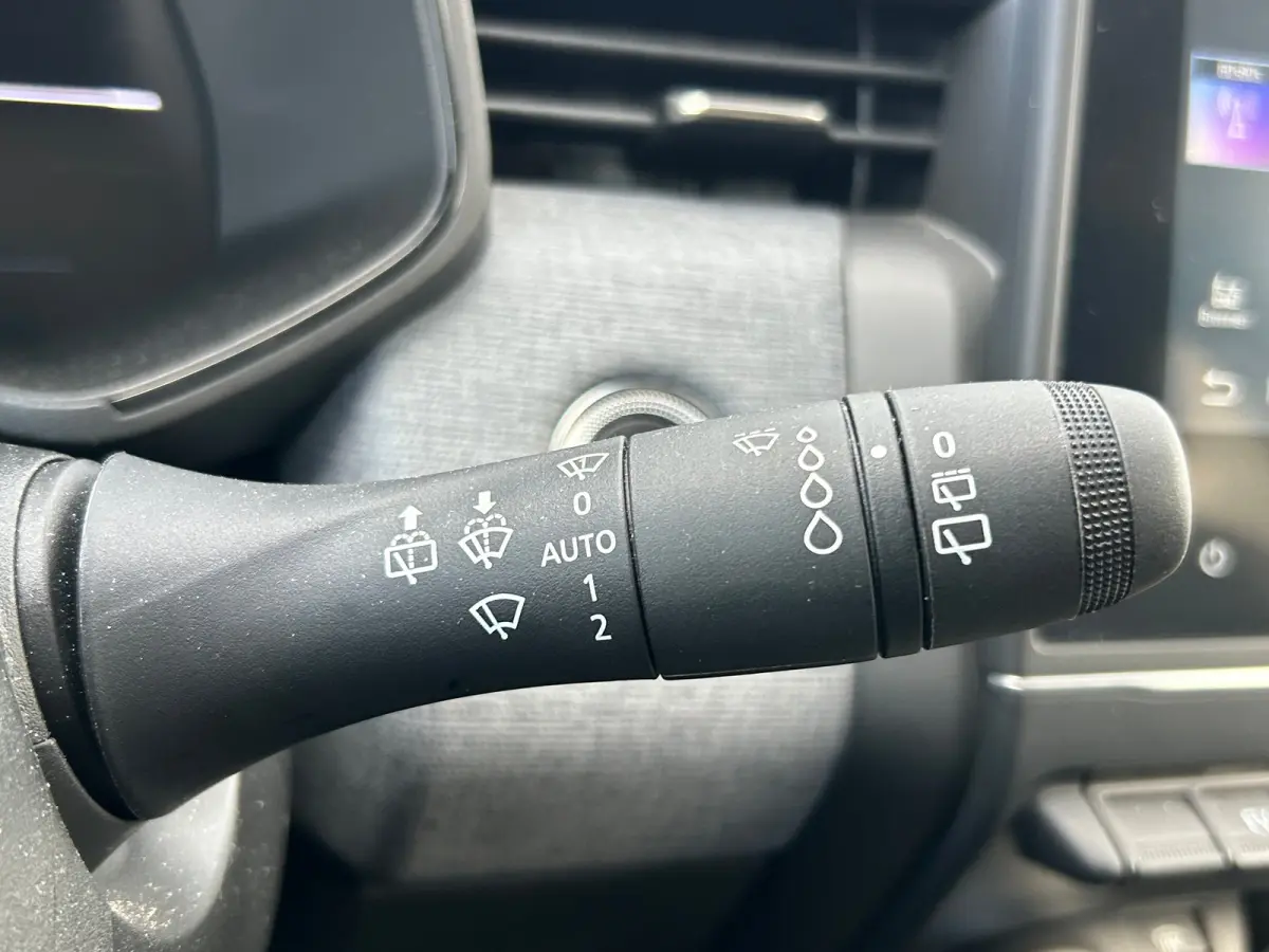 1.6 HEV Intense | Trekhaak Afneembaar | All Season Banden | Parkeer Sensoren Voor + Achter | Camera | Apple & Android Carplay | Cruise Control |