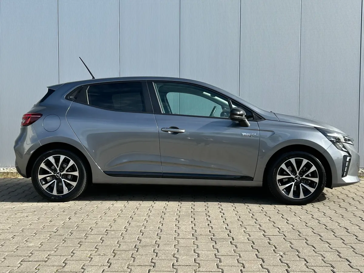 1.6 HEV Intense | Trekhaak Afneembaar | All Season Banden | Parkeer Sensoren Voor + Achter | Camera | Apple & Android Carplay | Cruise Control |