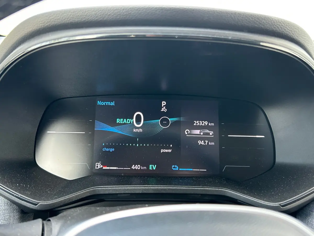 1.6 HEV Intense | Trekhaak Afneembaar | All Season Banden | Parkeer Sensoren Voor + Achter | Camera | Apple & Android Carplay | Cruise Control |