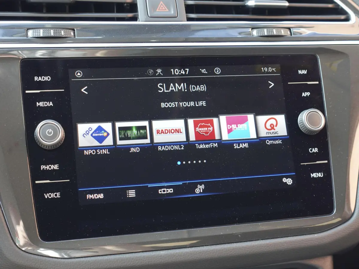 1.5 TSI 150pk DSG Elegance Navigatie Apple Carplay / Android Auto Parkeersensoren Camera Adaptieve Cruise Control Stuur-en stoelverwarming Matrix LED-koplampen Virtual Cockpit Getinte ramen 