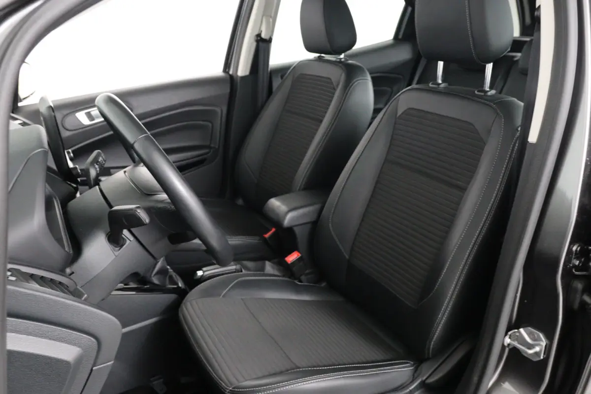 1.0 EcoBoost Titanium | 1e Eigenaar! | Navi By App | Clima | Half Leder | Parkeersensoren | Cruiser Control | DAB | Lichtmetalen Velgen
