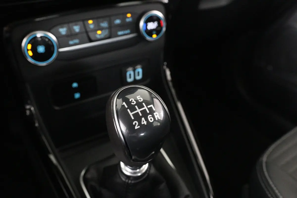 1.0 EcoBoost Titanium | 1e Eigenaar! | Navi By App | Clima | Half Leder | Parkeersensoren | Cruiser Control | DAB | Lichtmetalen Velgen