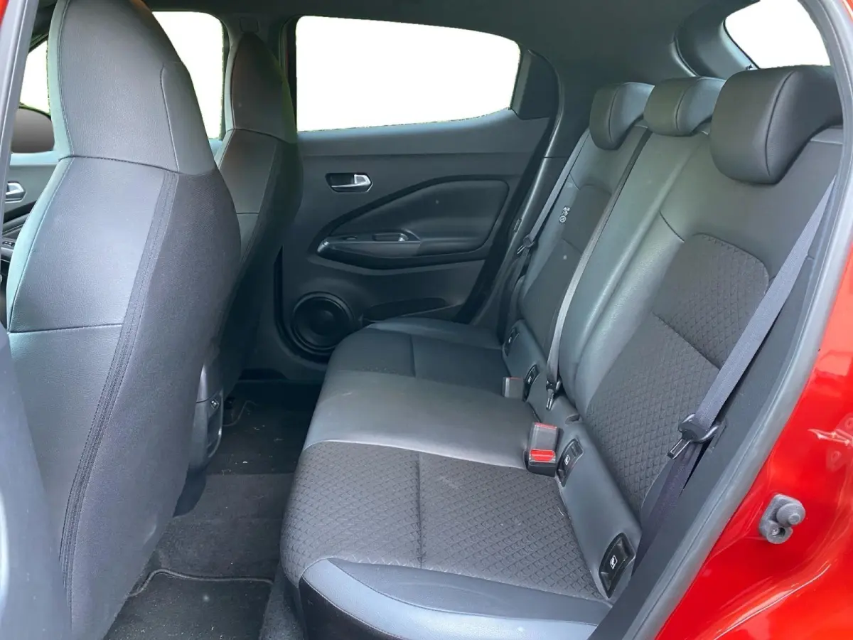 1.6 Hybrid N-Design Climate control | Navigatie | Parkeercamera | Stoel en stuurverwarming | 19 inch LM velgen | Cruise control | Keyless | Rijstrookdetectie |