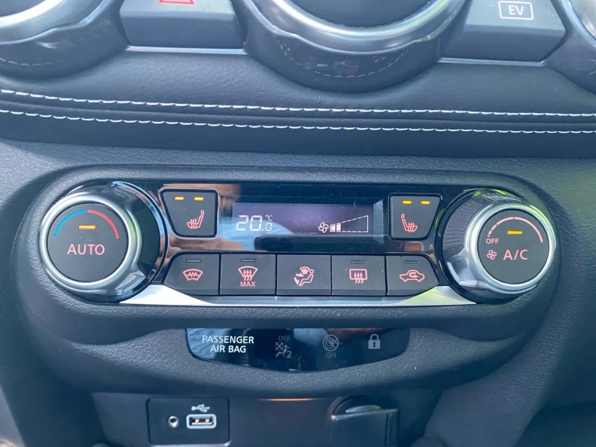 1.6 Hybrid N-Design Climate control | Navigatie | Parkeercamera | Stoel en stuurverwarming | 19 inch LM velgen | Cruise control | Keyless | Rijstrookdetectie |