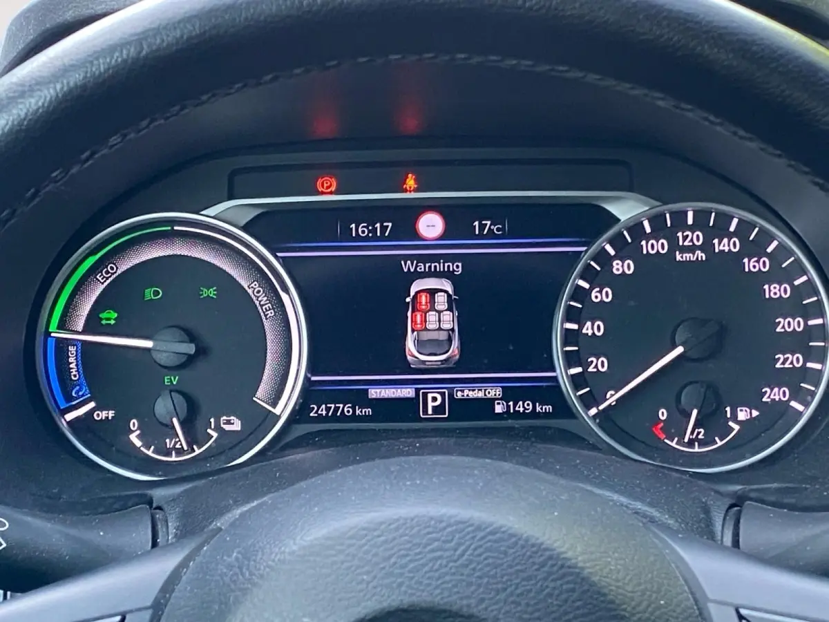1.6 Hybrid N-Design Climate control | Navigatie | Parkeercamera | Stoel en stuurverwarming | 19 inch LM velgen | Cruise control | Keyless | Rijstrookdetectie |