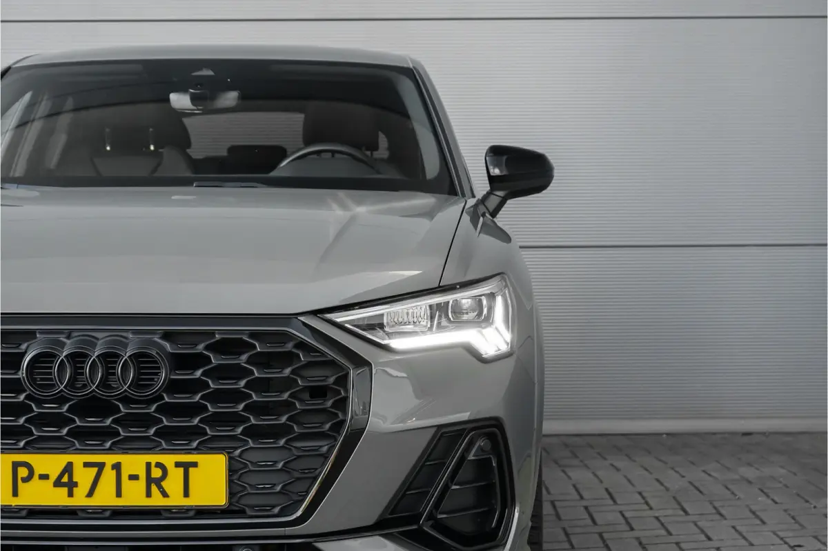 35 TFSI S Edition Zwart Optiek Chronosgrau Leder Camera 20"