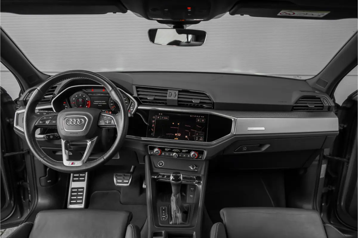 35 TFSI S Edition Zwart Optiek Chronosgrau Leder Camera 20"