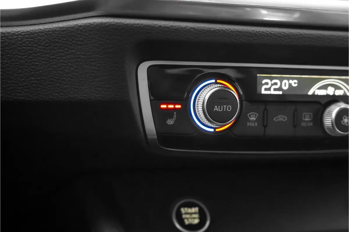 35 TFSI S Edition Zwart Optiek Chronosgrau Leder Camera 20"