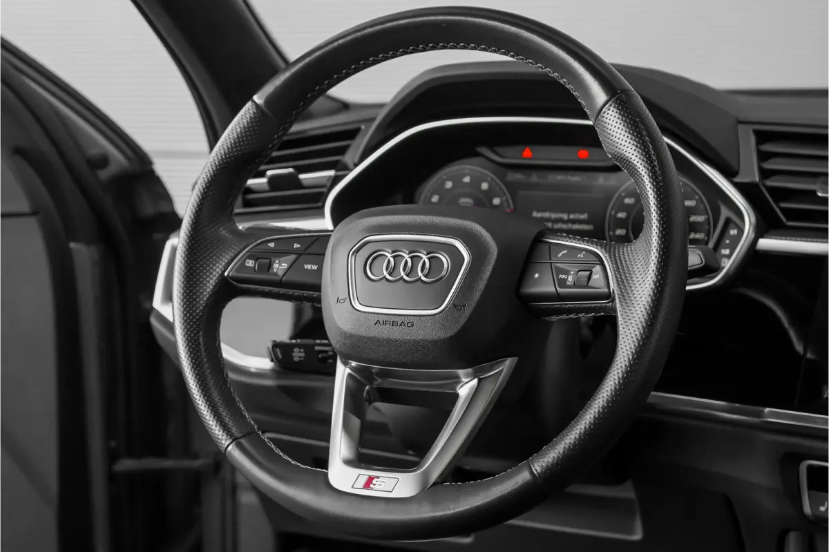 35 TFSI S Edition Zwart Optiek Chronosgrau Leder Camera 20"