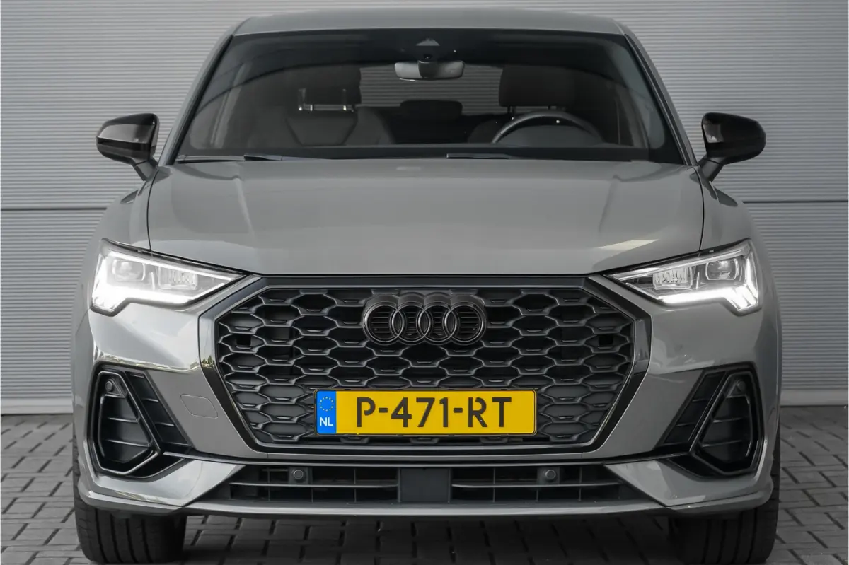 35 TFSI S Edition Zwart Optiek Chronosgrau Leder Camera 20"