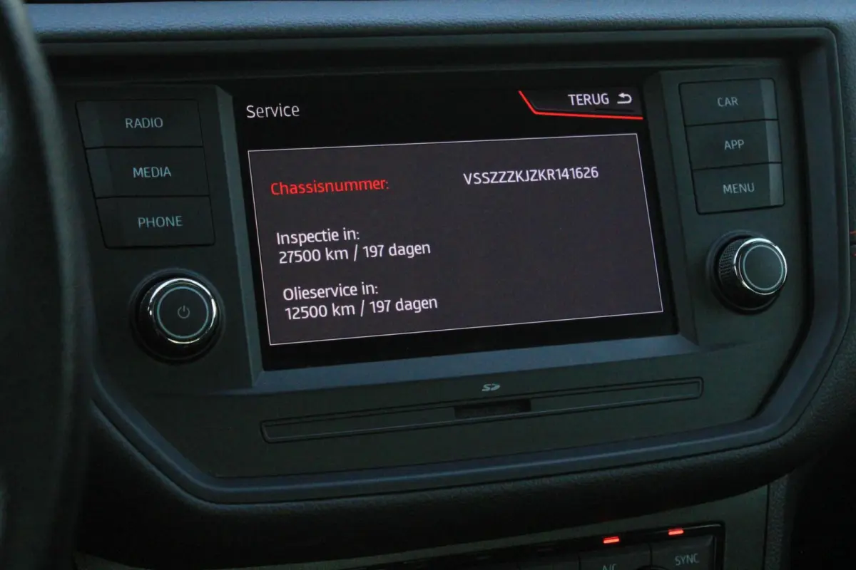 1.0 TSI FR Carplay Camera Stoelverwarming Cruise