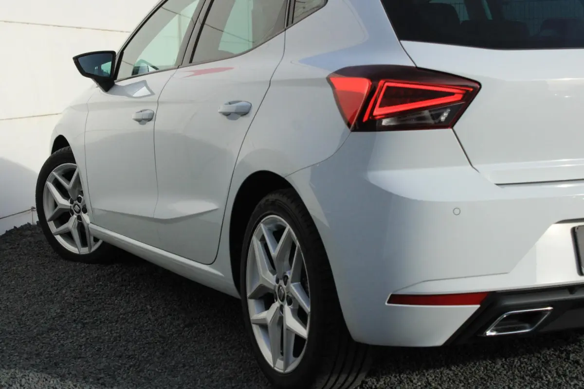 1.0 TSI FR Carplay Camera Stoelverwarming Cruise
