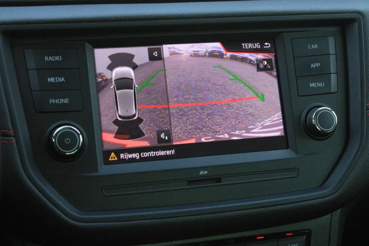 1.0 TSI FR Carplay Camera Stoelverwarming Cruise